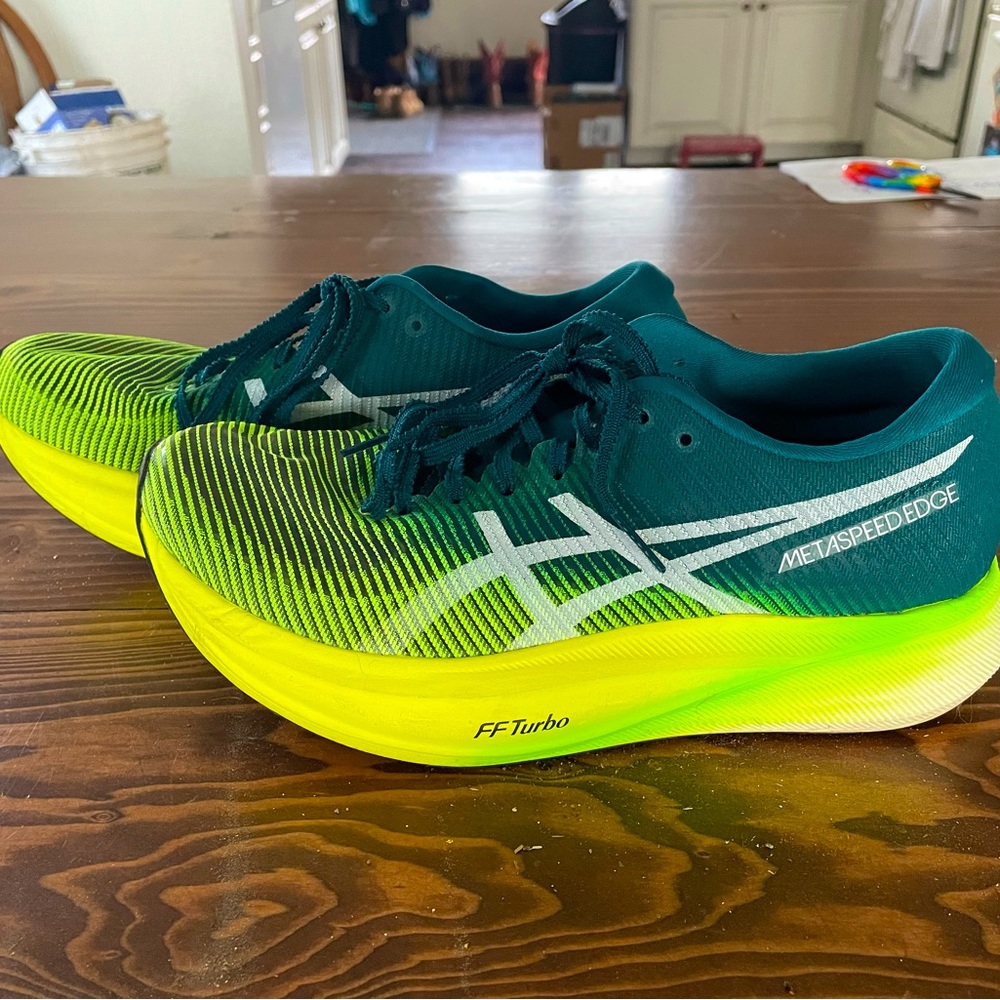 Asics Metaspeed Edge